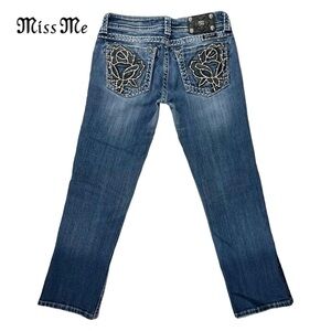 Miss Me Women 28 Capri Rose Rhinestone Low-Rise Blue‎ Denim Jeans JE6080P2
